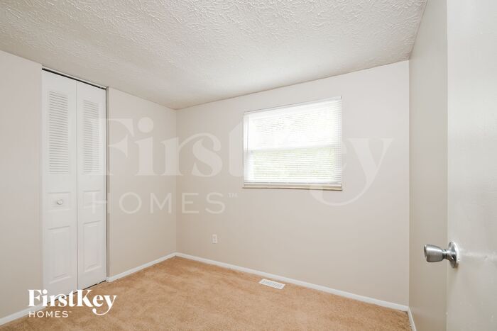 Building Photo - 9026 Kasteel Way