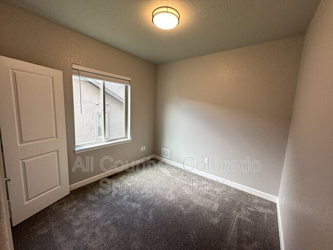 Building Photo - 519 Brecken Ct