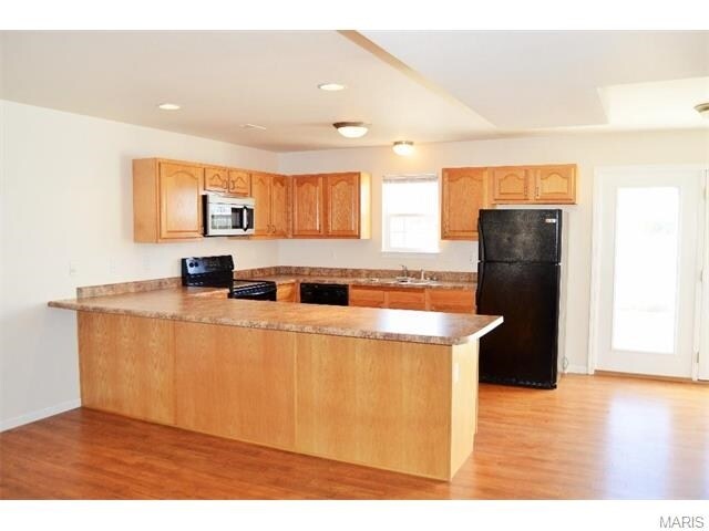 Kitchen - 125-131 Andrews Dr