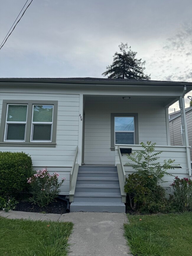 Building Photo - 338 Garretson Ave