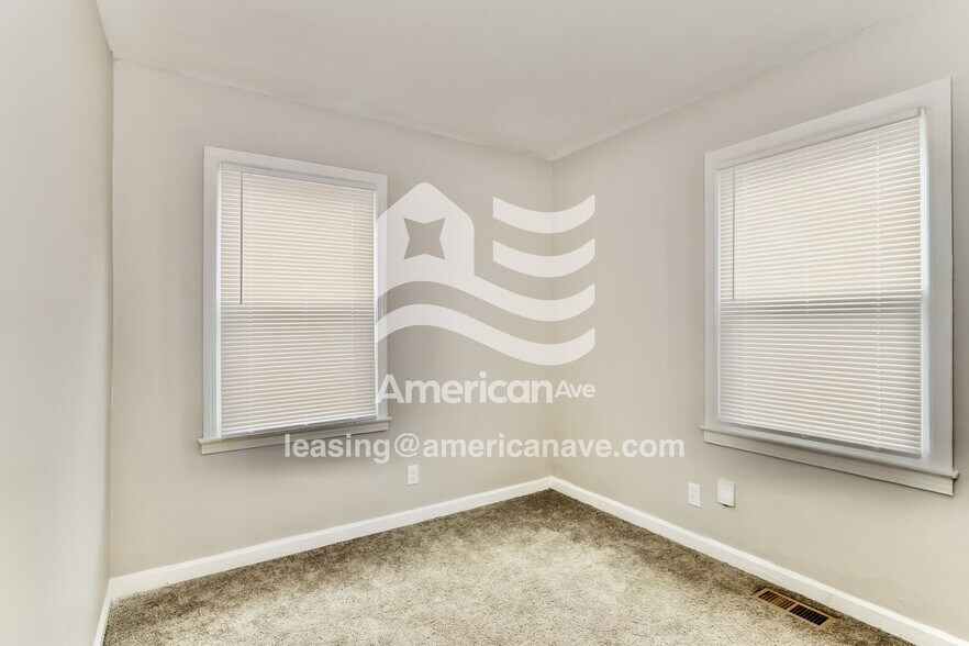 Building Photo - 2706 Algonquin Pkwy