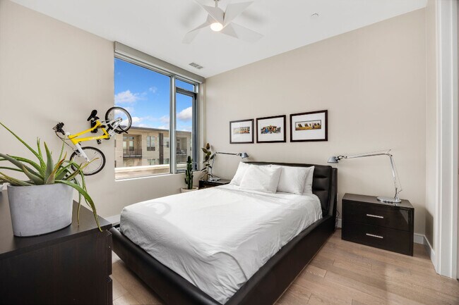 Building Photo - 4200 W 17th Ave