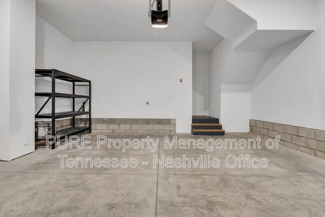 Building Photo - 4201 Camdale Dr