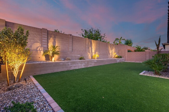 Building Photo - 7308 W Tombstone Trail