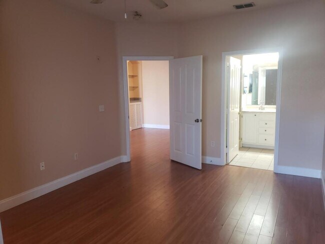 Building Photo - 2639 Maitland Crossing Way