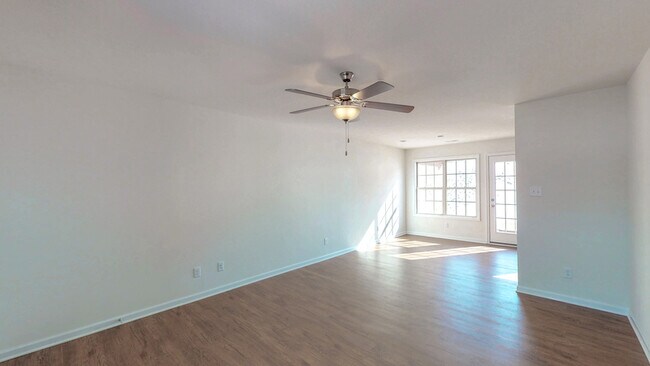 Building Photo - 430 Tittsworth Springs Rd