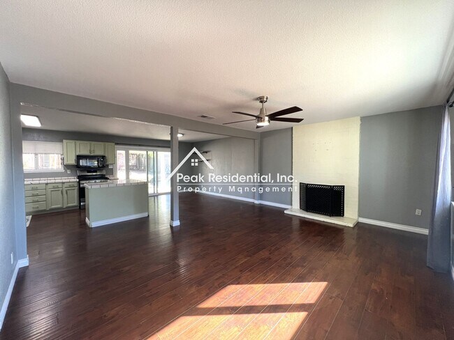 Building Photo - Wonderful 3bd/2ba Orangevale Home!