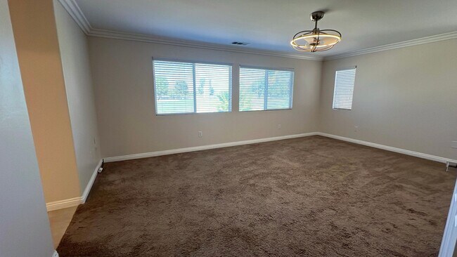 Building Photo - Beautiful West Lancaster Home