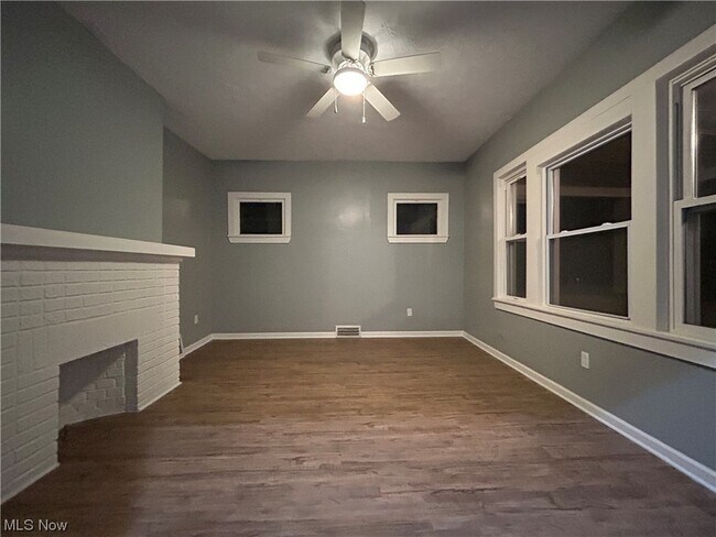 Building Photo - 3415 Altamont Rd