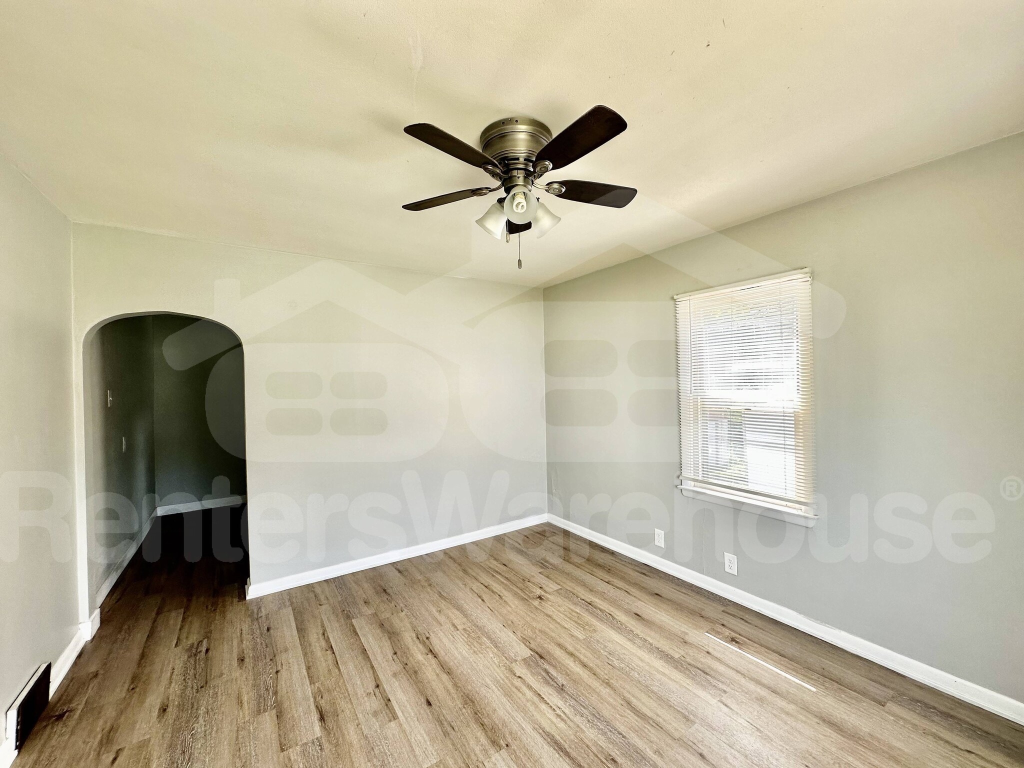 Building Photo - 1210 1/2 West Street