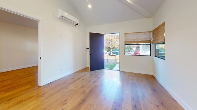 Interior Photo - Stylish Santa Monica studio with w/d in unit, and private rear yard.