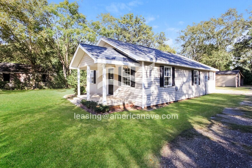 Building Photo - 1508 Hilton St