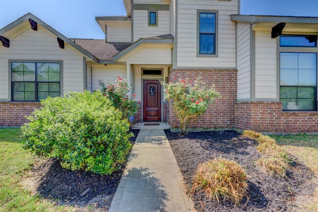 Building Photo - 25151 Alina Ln