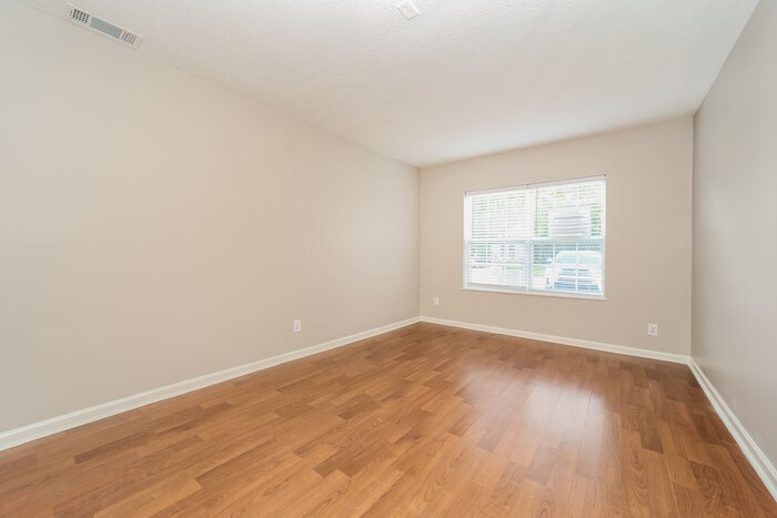 Building Photo - 11768 Wattle Tree Rd N