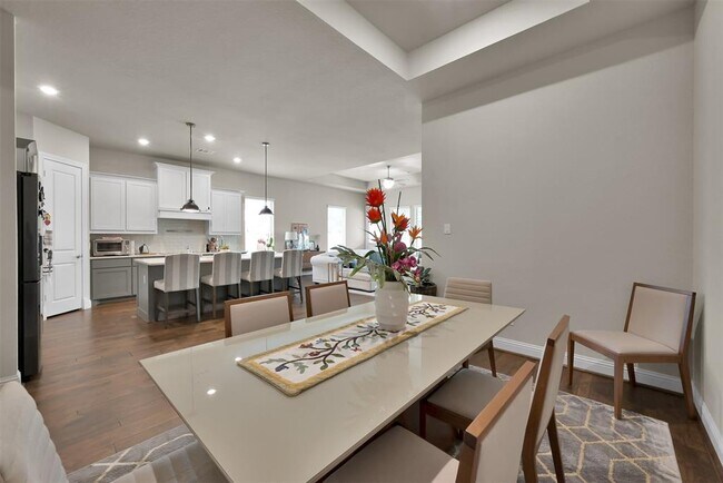 Building Photo - 4205 Grand Oaks Wind