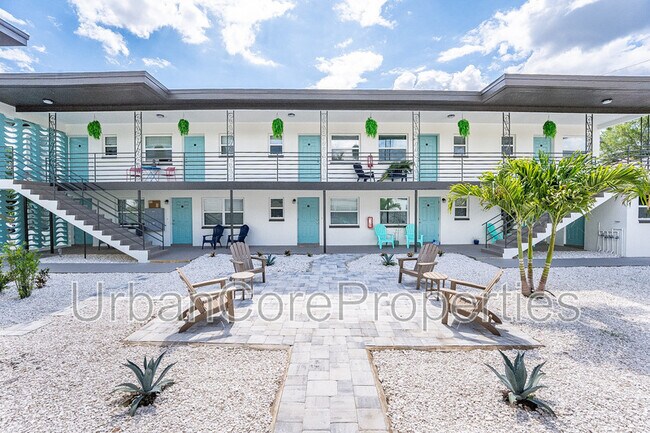 Building Photo - 115 7th Ave N