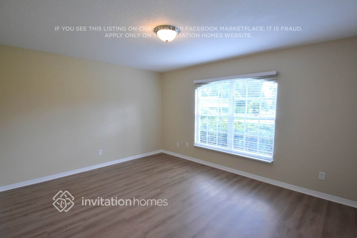 Building Photo - 624 Sheridan Woods Dr