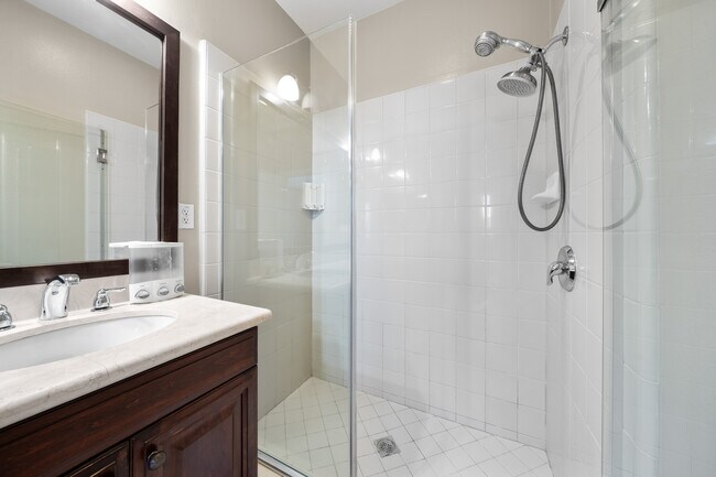 Building Photo - 5509 W 149th Pl