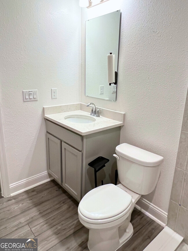 Building Photo - 111 Breakwater Lp
