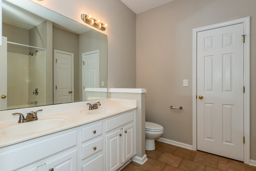 Building Photo - 2014 Appaloosa Way