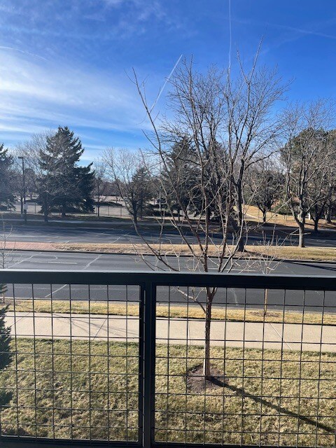 Building Photo - 5401 S Park Terrace Ave