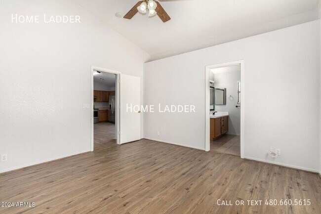 Building Photo - 917 S Del Rancho