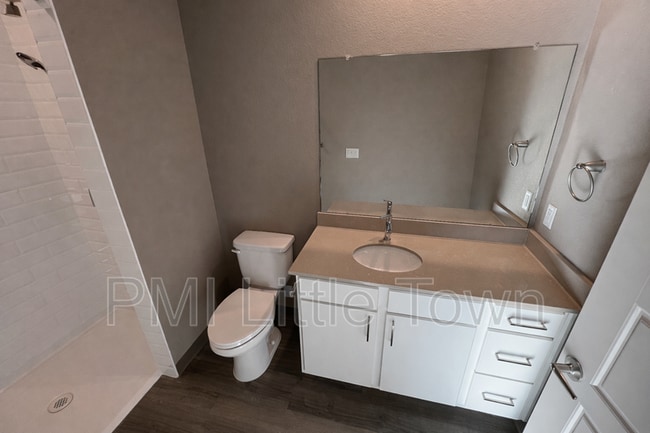 Building Photo - 12983 W Ida Ave