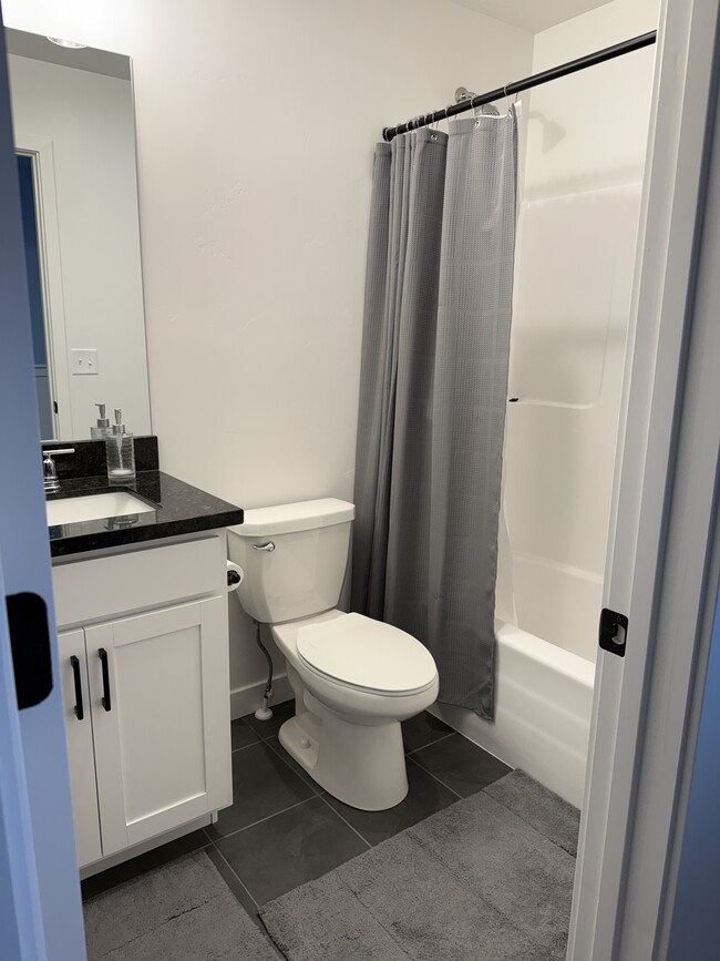 Building Photo - 6863 W Meadow Grass Dr