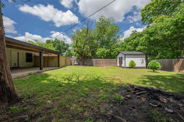 Building Photo - 1209 E Lovers Ln
