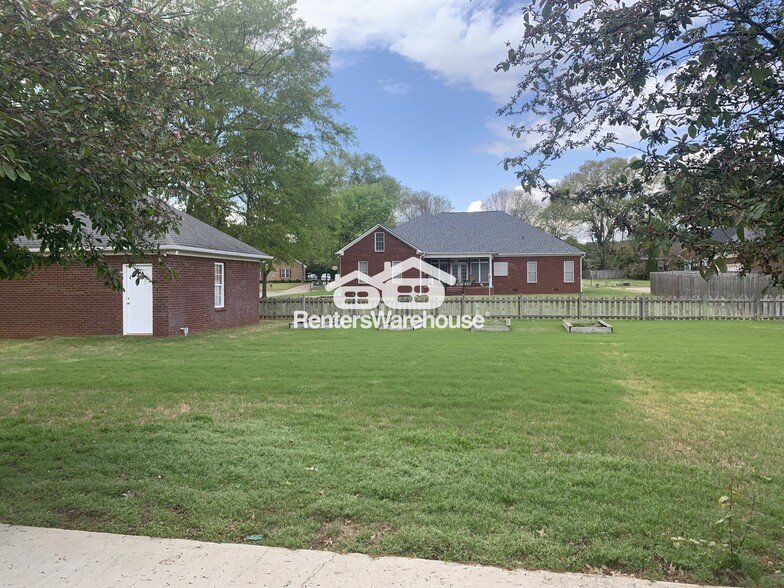 Building Photo - 143 Kimberly Lou Blvd