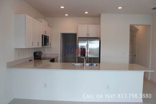 Building Photo - 32146 Powderpuff Mimosa Dr