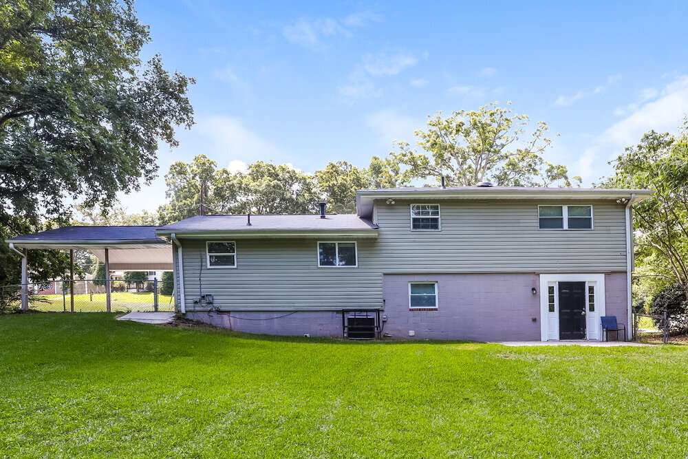 Building Photo - 2654 Luke Dr