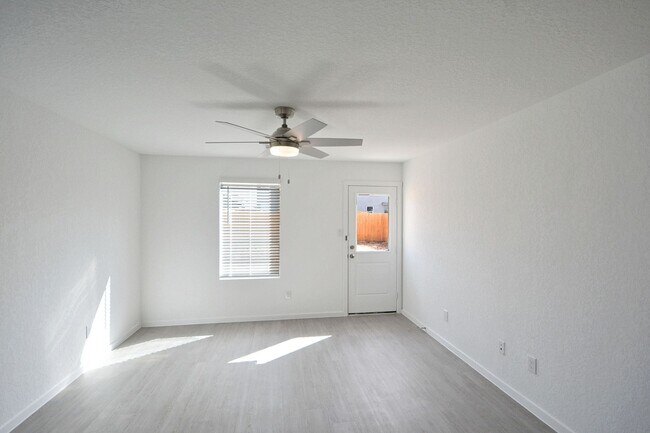 Building Photo - 11559 Field Briar