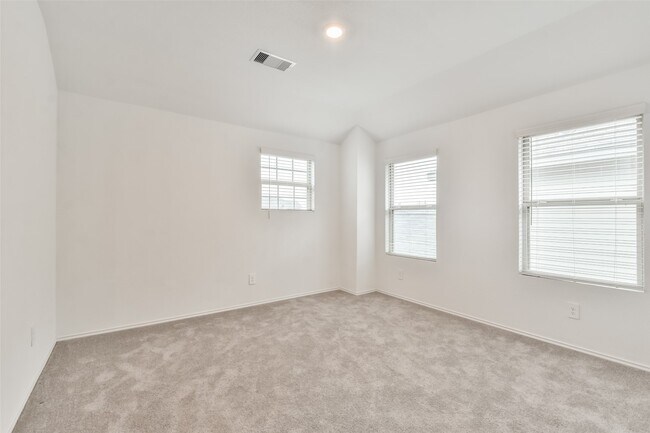 Building Photo - 3707 Solanum Dr
