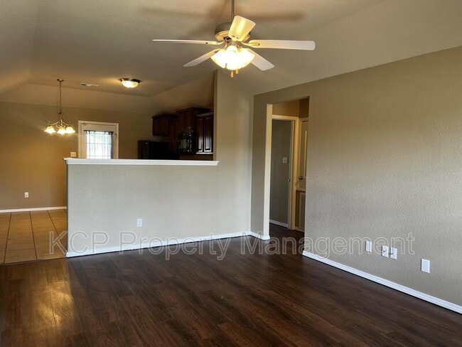 Building Photo - 210 Regency Dr