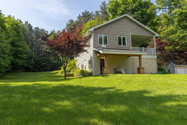 Building Photo - 8212 Bennett Rd