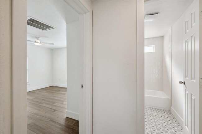 Building Photo - 505 Malone St