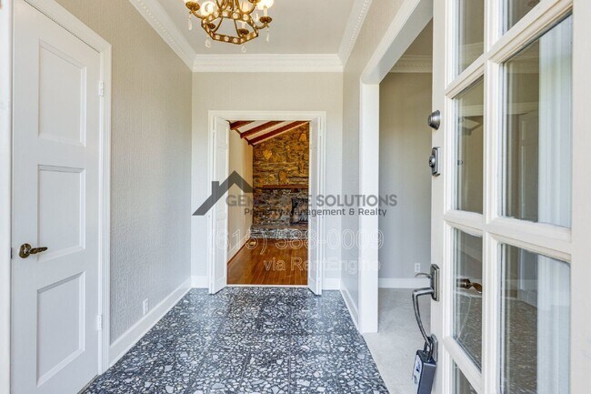 Building Photo - 1227 Carl Seyfert Memorial Dr