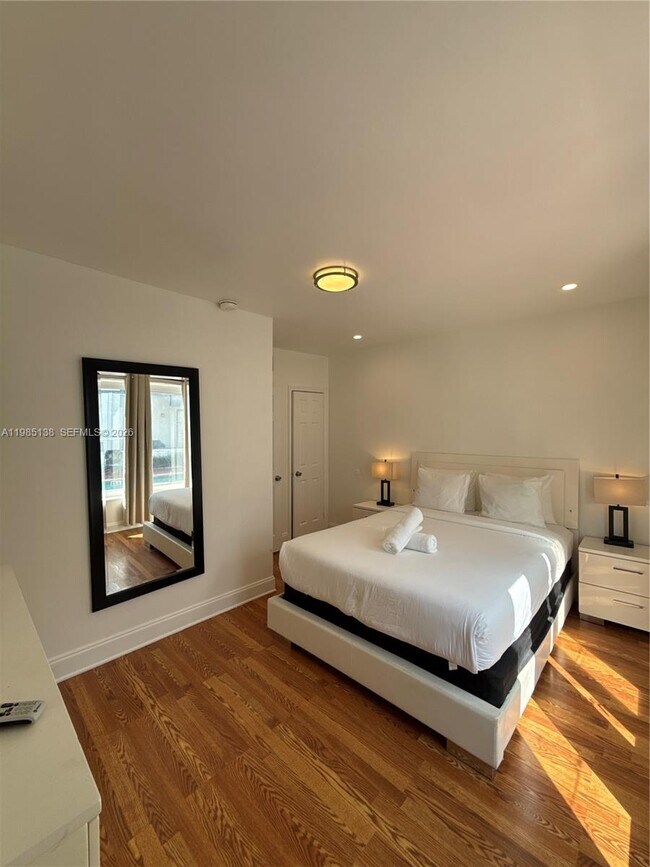 Building Photo - 1542 Jefferson Ave