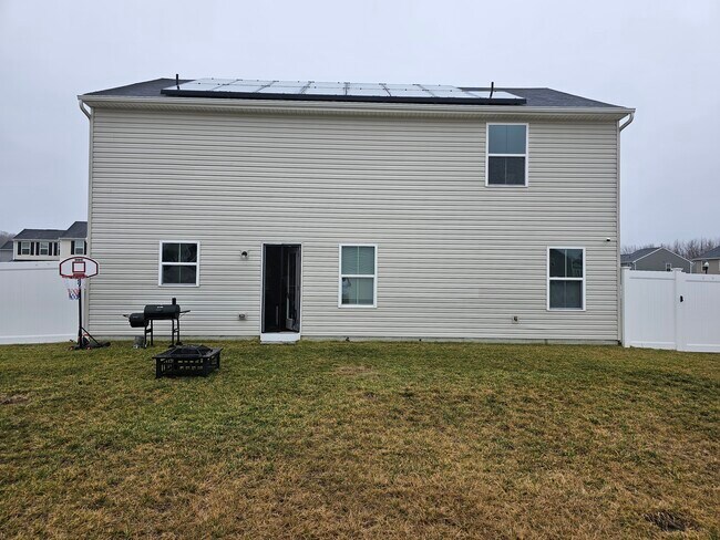 Building Photo - 203 Bowline Dr