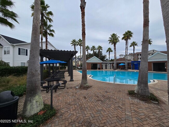 Building Photo - 575 Oakleaf Plantation Pkwy