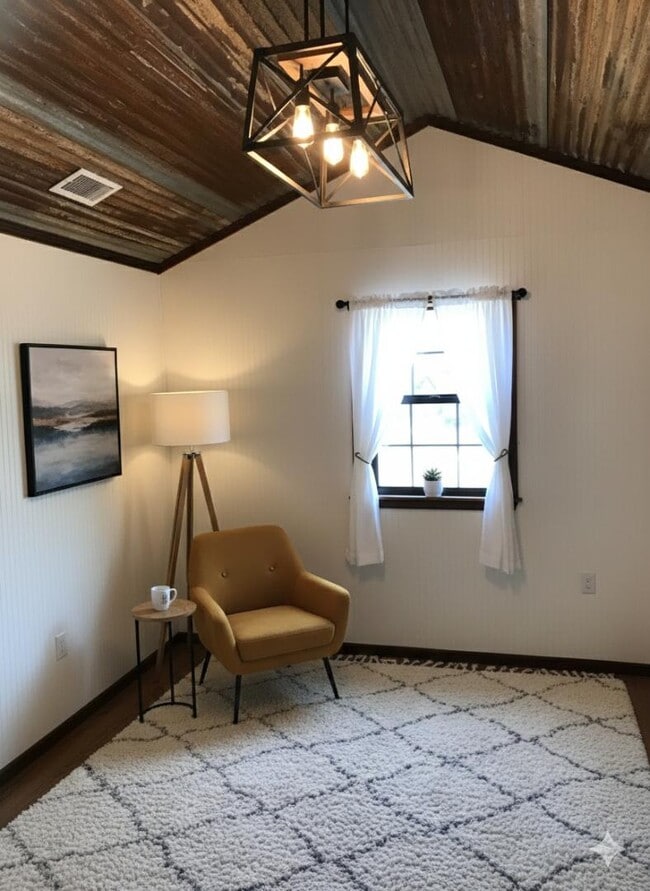 Building Photo - 601 Live Oak St