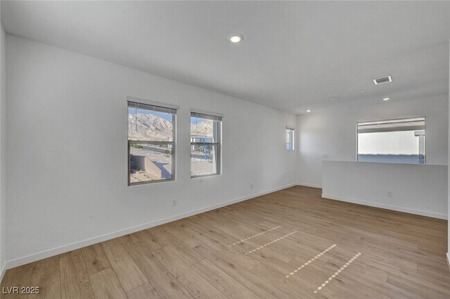 Building Photo - 1498 Marsh Bird St