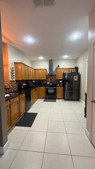 Building Photo - 4114 Orange Tree Ct