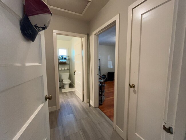 Building Photo - 317-319 D Street