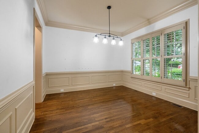 Building Photo - 444 Wild Elm St