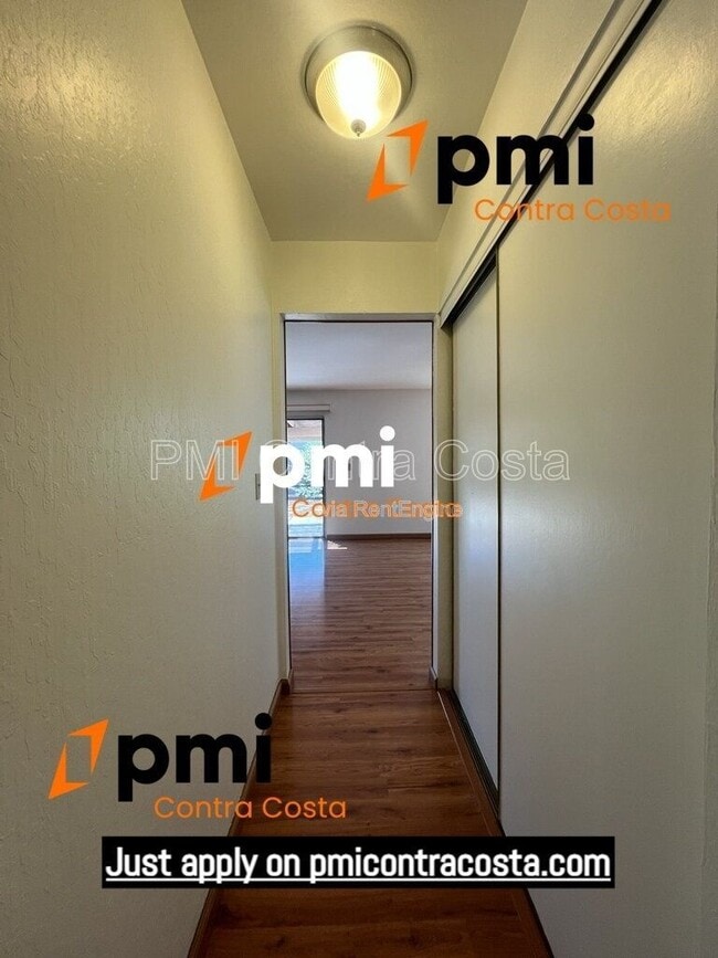 Building Photo - 2850 St Denis Dr
