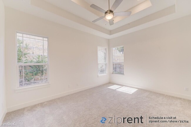 Building Photo - 3 br, 3 bath Condo - 436 Cartwheel Bend, L...