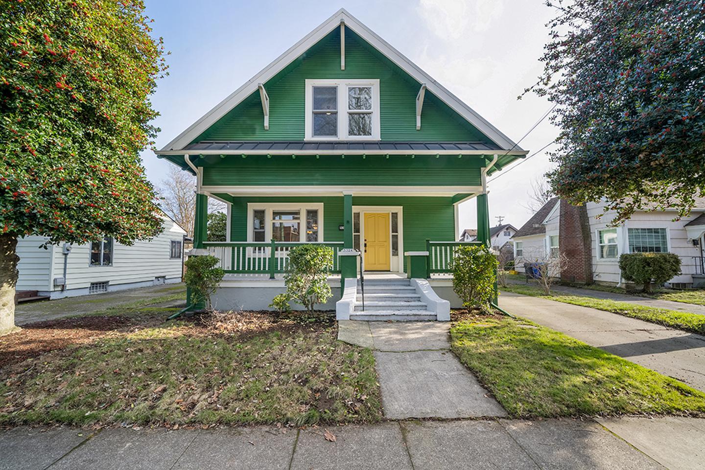 Building Photo - 5324 N Maryland Ave