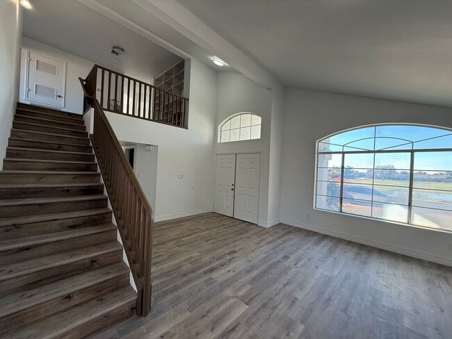 Building Photo - 4 BEDROOM IN RANCHO SERENO - FRESHLY REMODELED